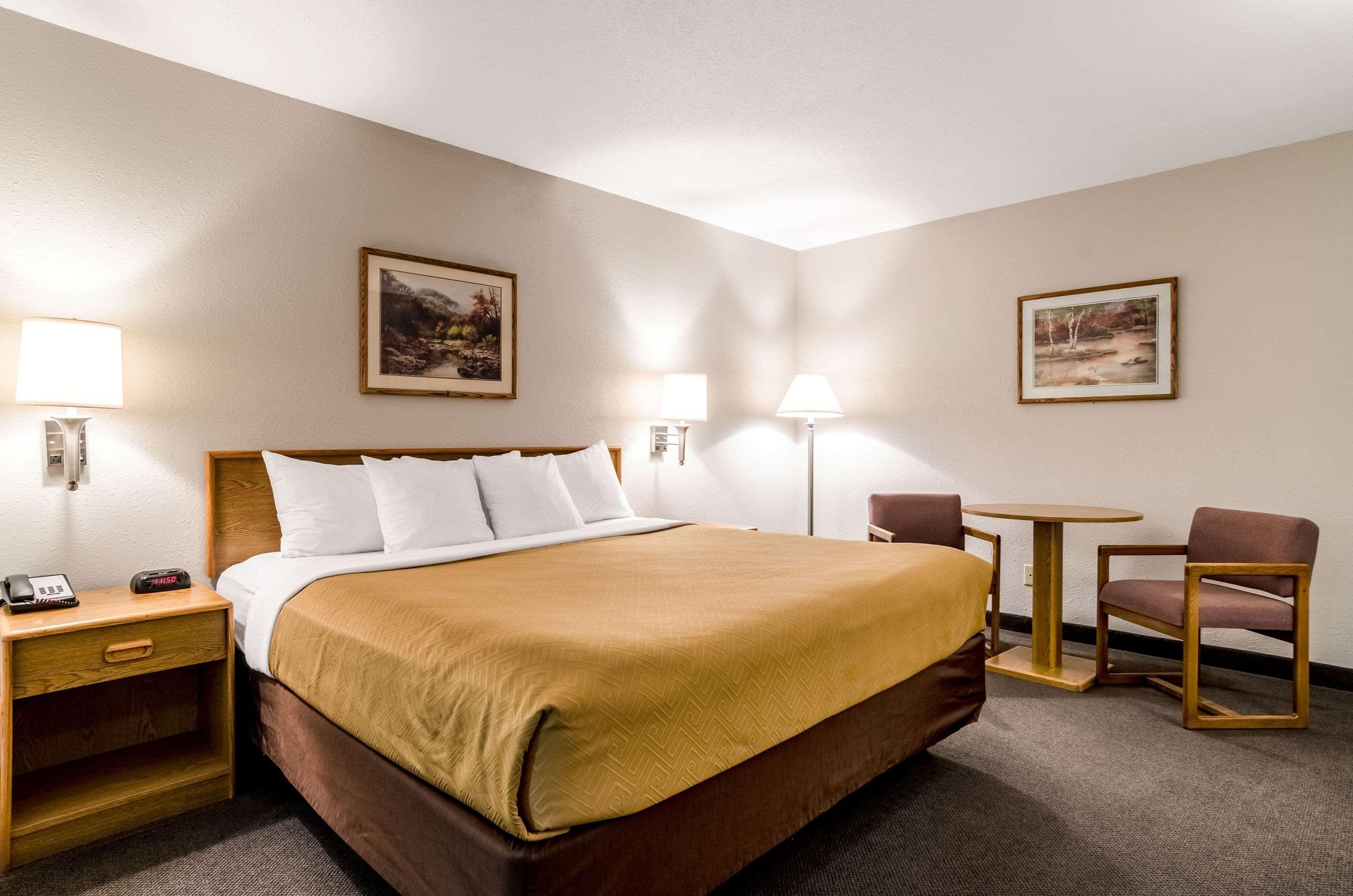 Rodeway Inn Ainsworth Eksteriør bilde