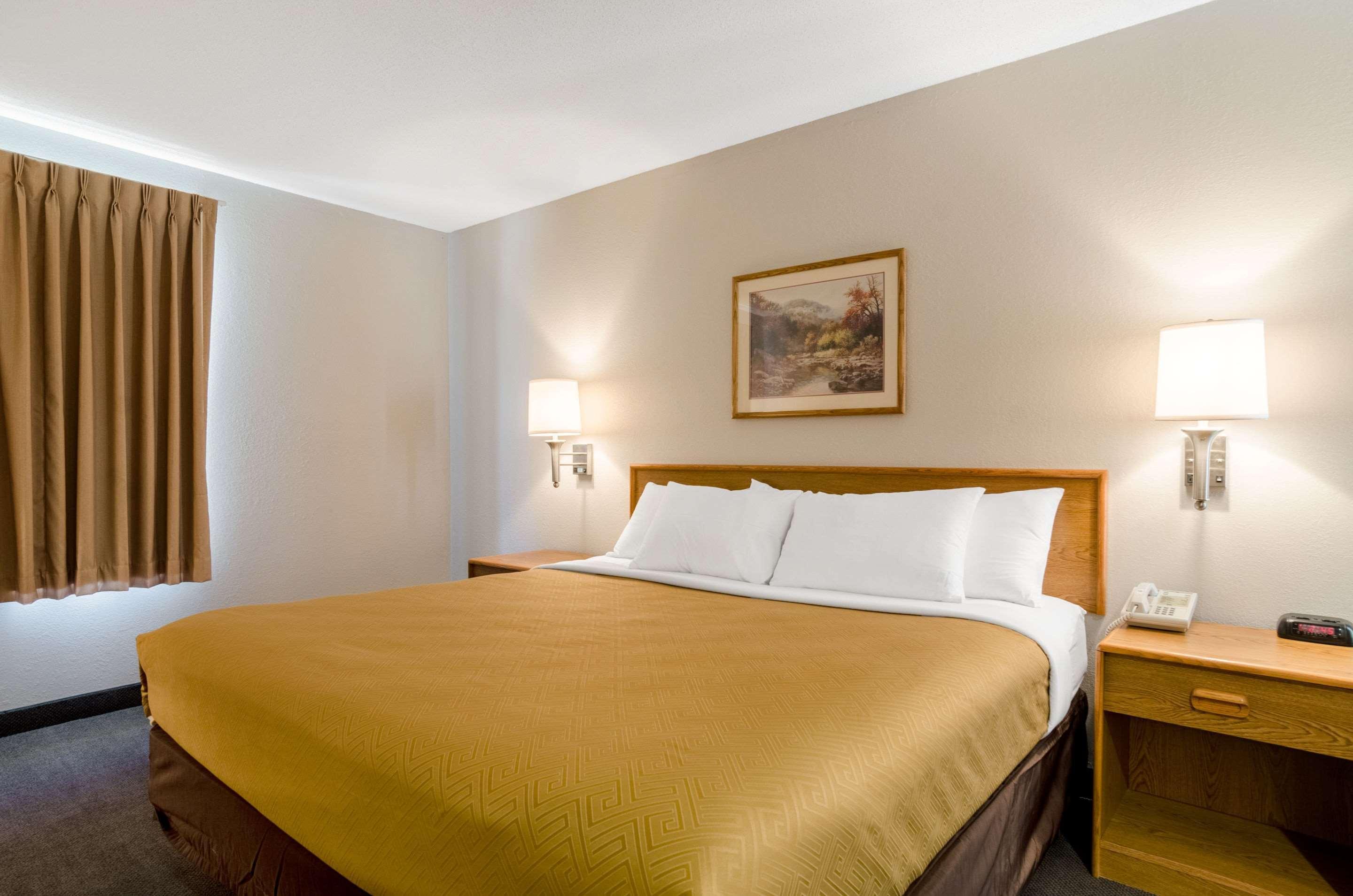 Rodeway Inn Ainsworth Eksteriør bilde