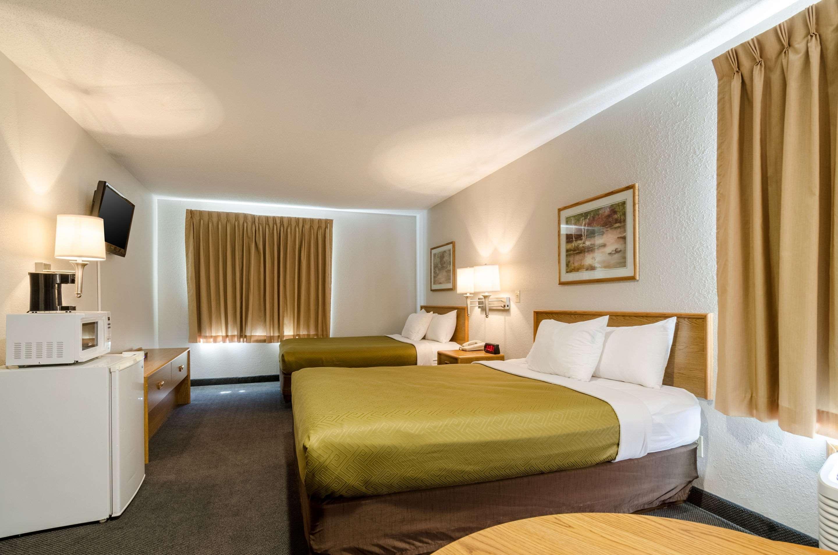 Rodeway Inn Ainsworth Eksteriør bilde