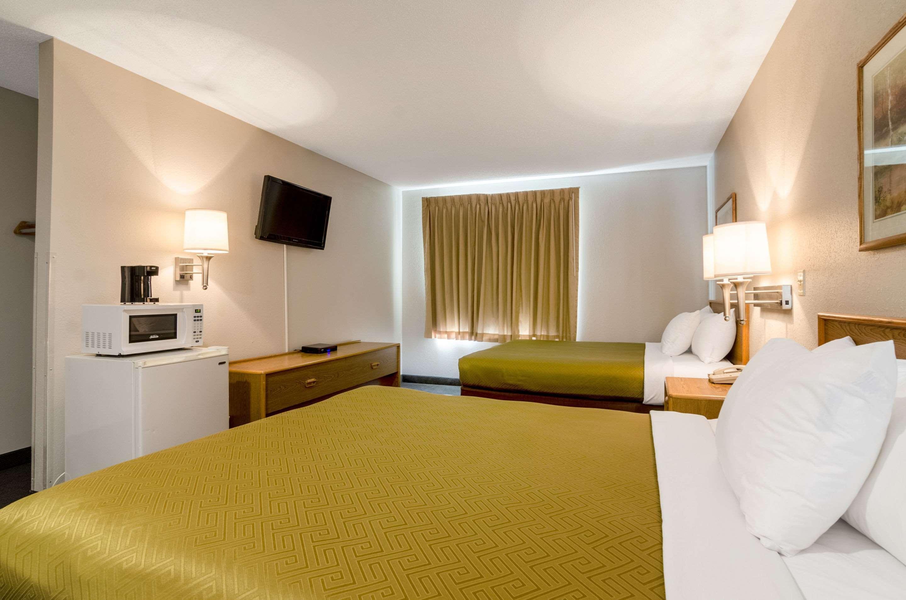 Rodeway Inn Ainsworth Eksteriør bilde
