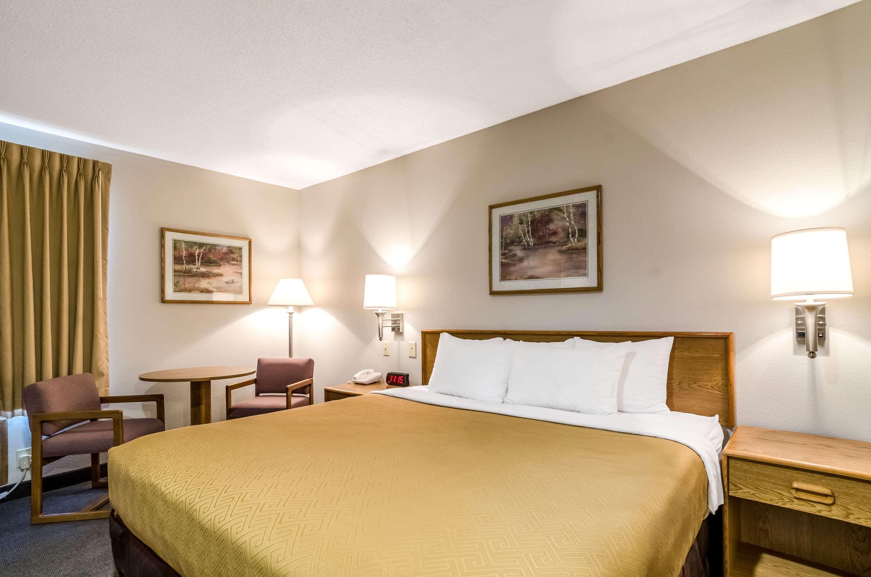 Rodeway Inn Ainsworth Eksteriør bilde