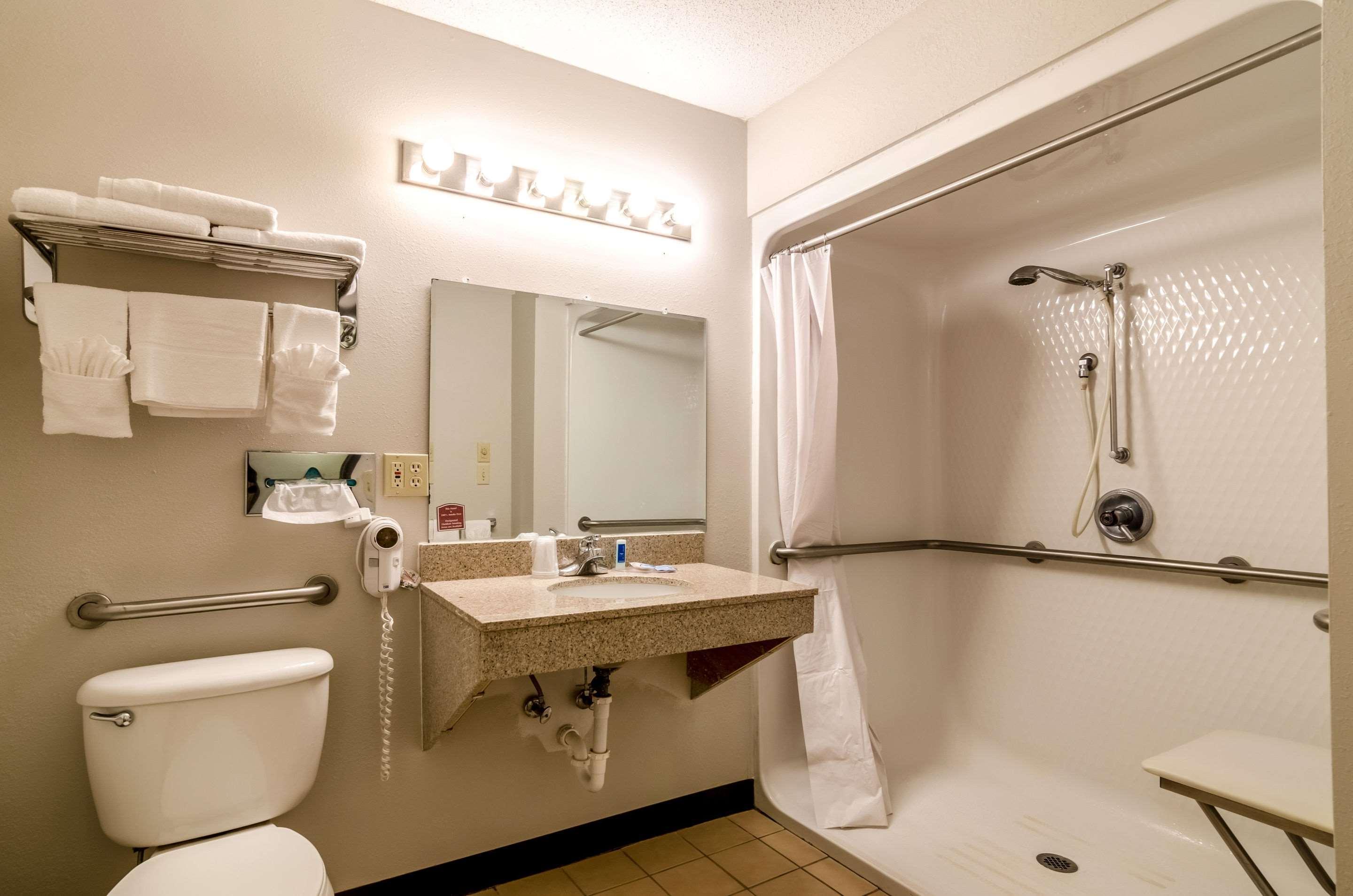 Rodeway Inn Ainsworth Eksteriør bilde