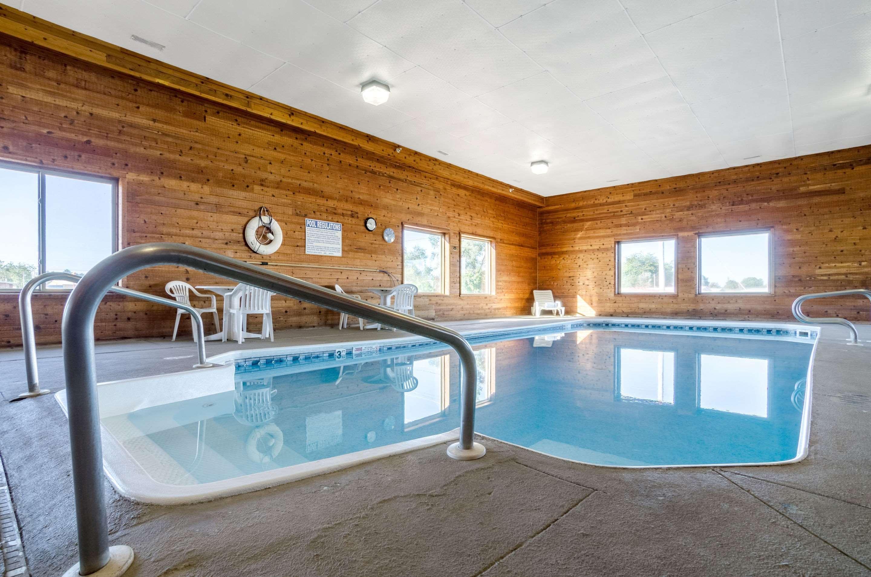 Rodeway Inn Ainsworth Eksteriør bilde