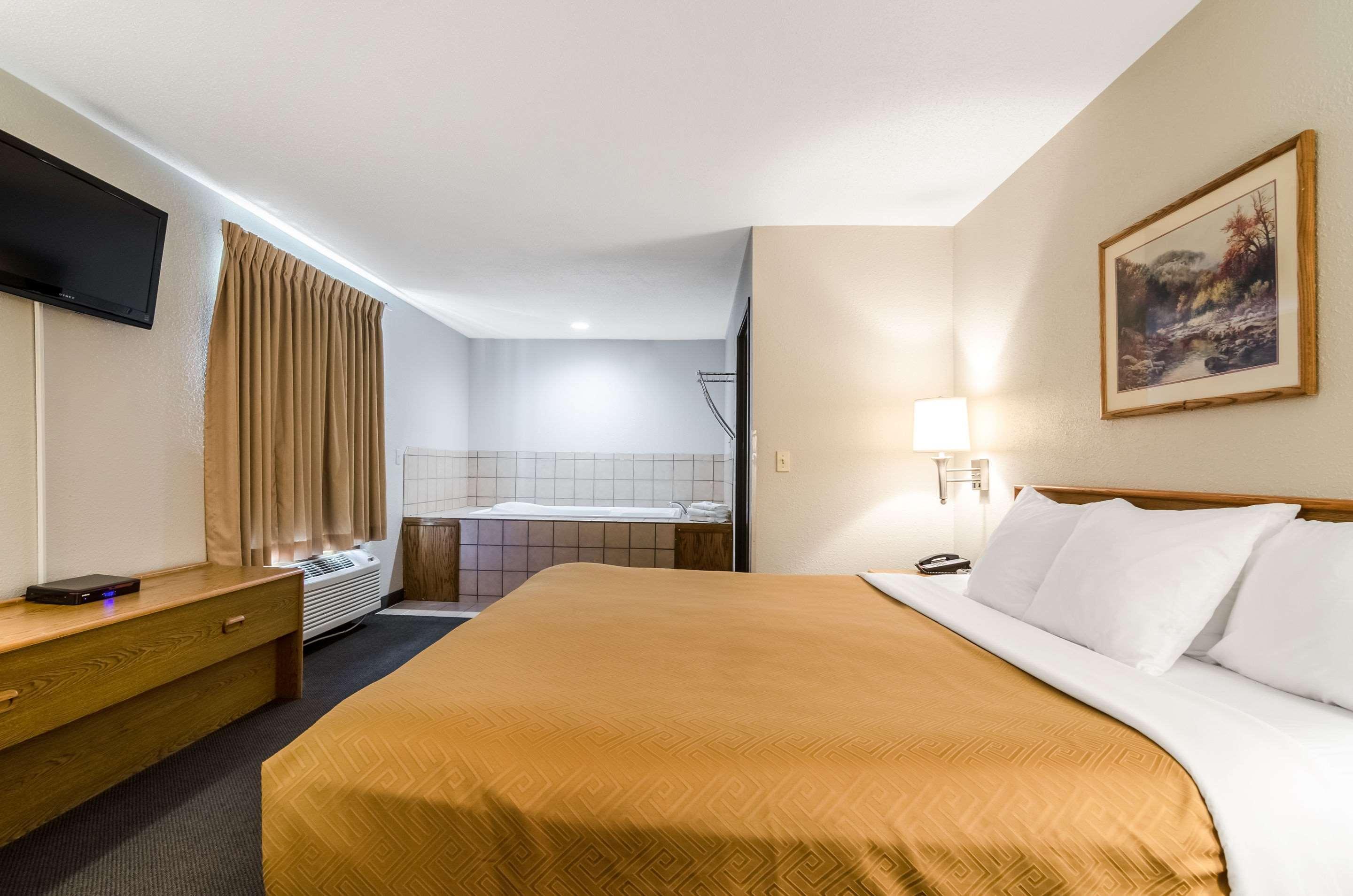 Rodeway Inn Ainsworth Eksteriør bilde